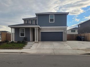 5769 W Austin Way, Fresno, CA 93722