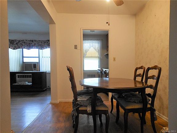5th image of 1 Fisher Dr APT 219