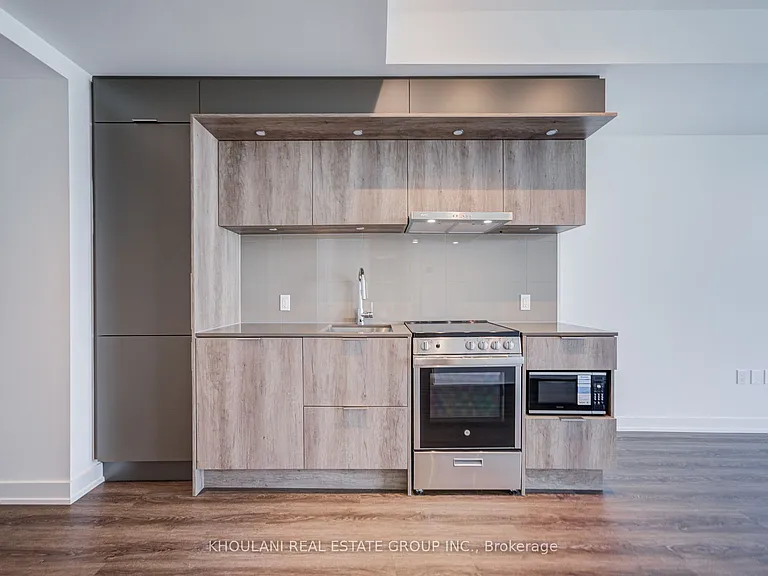 448 Burnhamthorpe Rd W #4906 — Photo 3