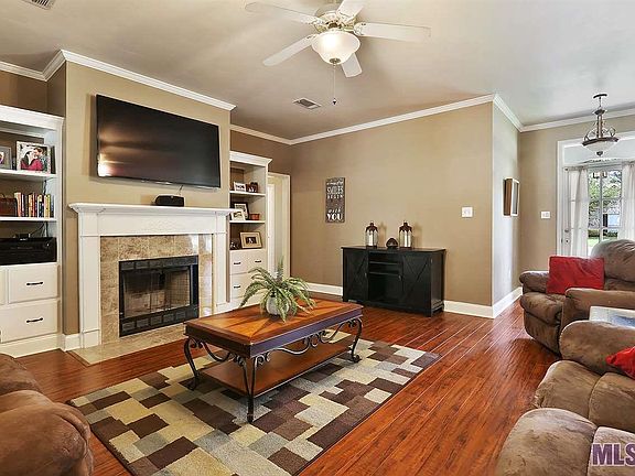 3rd image of 39439 N Woodrun Cir