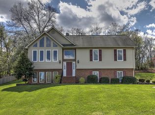 329 Eagle Rdg, Roanoke, VA 24012