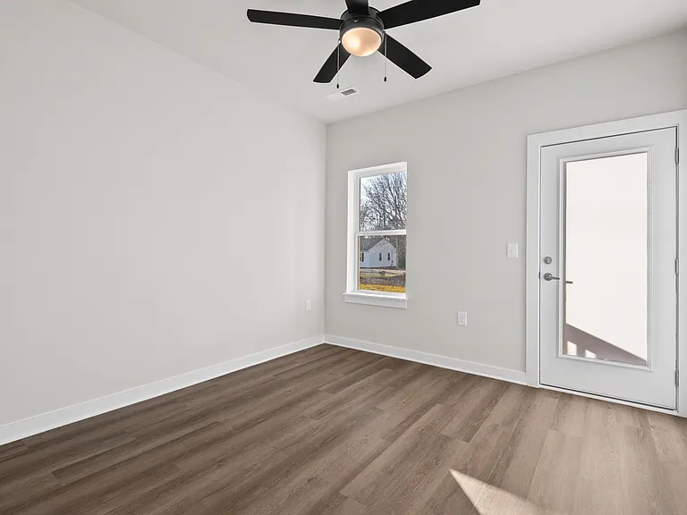227 S 11th St #205 — Photo 27