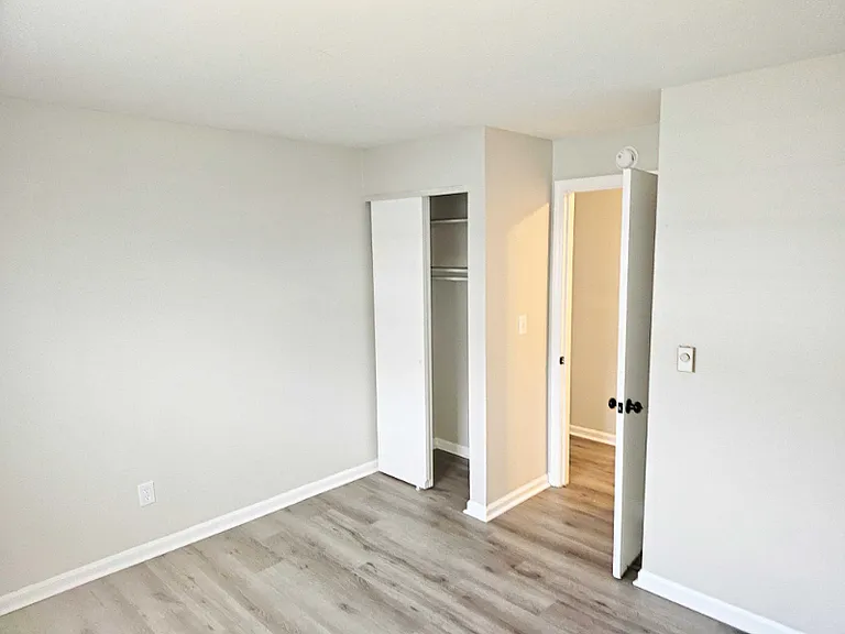5856 Highview Dr — Photo 7