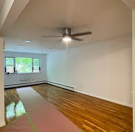 5th image of 3309 Wickham Ave Floor 2