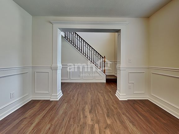 4th image of 6400 Pembroke Dr