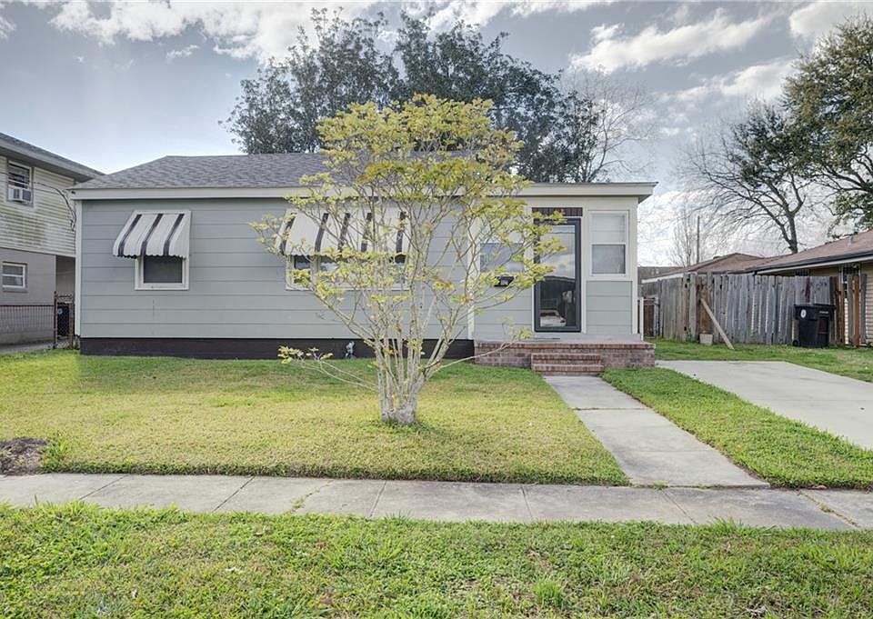 1st image of 1121 Southlawn Blvd