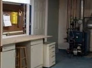 88 Featherbed Ln, Stockton, NJ 08559