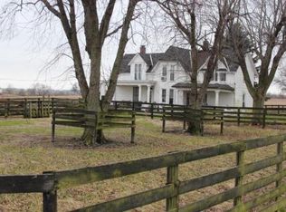 10621 Crownover Rd, Williamsport, OH 43164