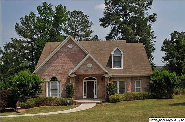 1st image of 293 Woodbury Dr