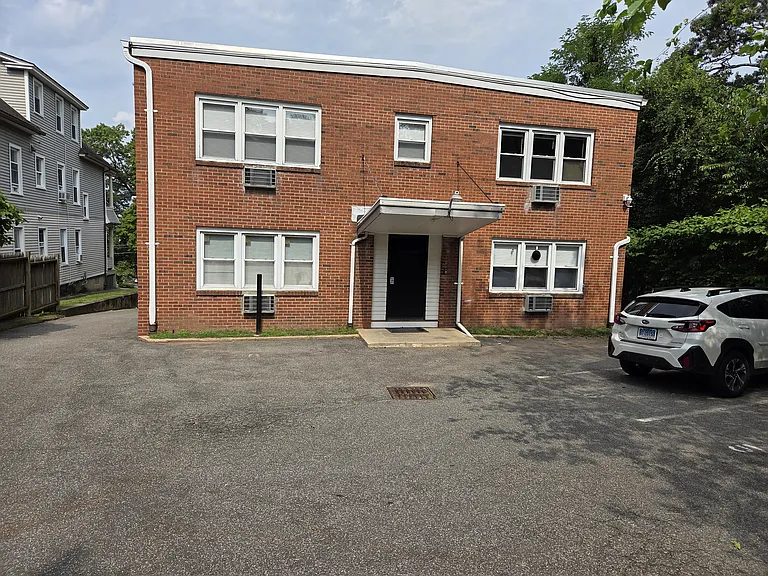 325 Mansfield St #B3 — Photo 10