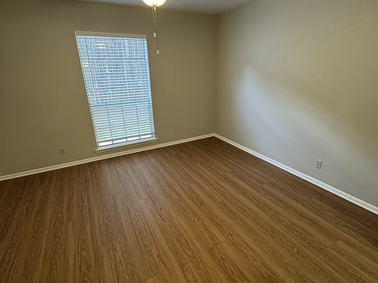1045 Shook Ave #1-158 — Photo 14