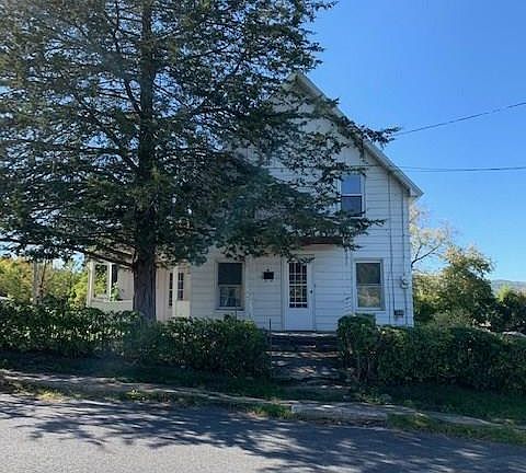 2nd image of 17 Woody Ln