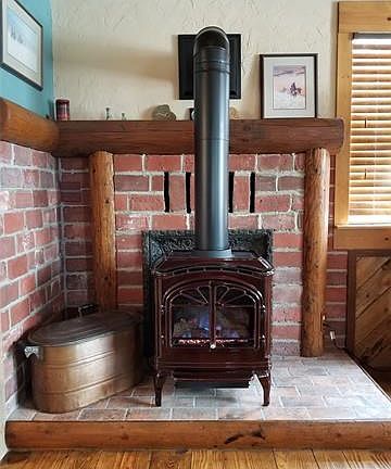 What Mountain Retreat doesn't have a Cozy Fireplace? And it's gas so no stacking wood!