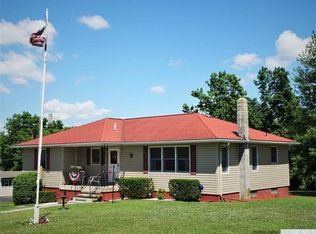 28 Pine St, Catskill, NY 12414