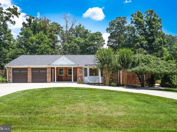 6434 Melia St, Springfield, VA 22150