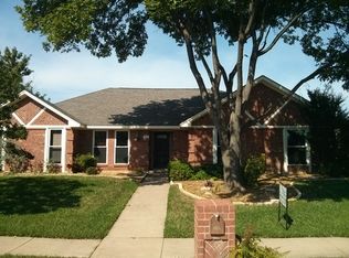 1609 Oak Creek Dr, Lewisville, TX 75077