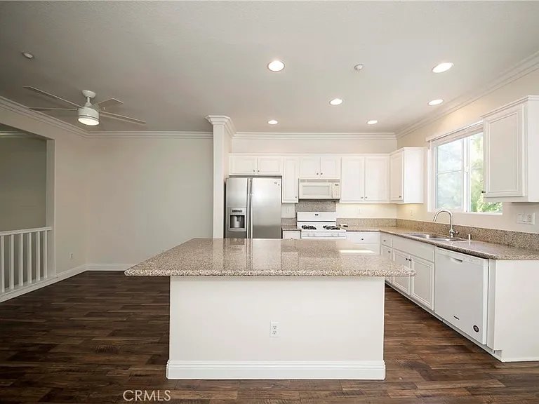 2282 Schlaepfer Dr — Photo 11