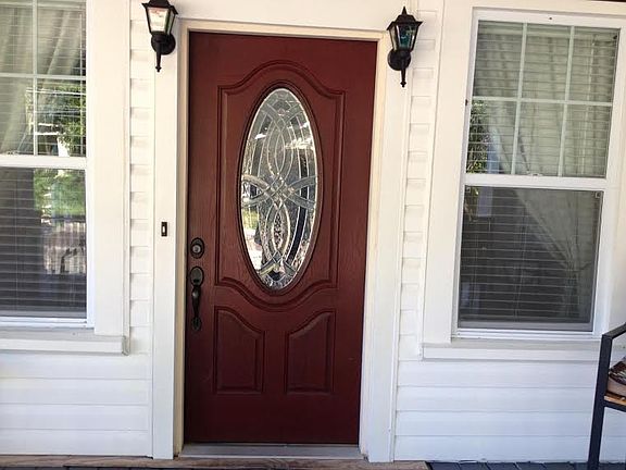 4th image of 826 Johnson Ave