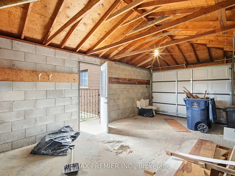 55 Plunkett Rd — Photo 34