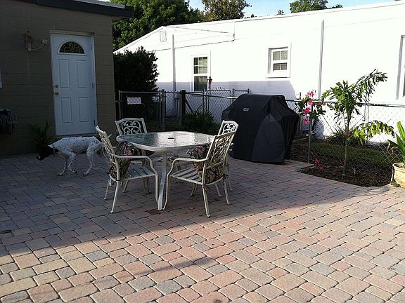 2nd image of 2103 Biscayne Dr