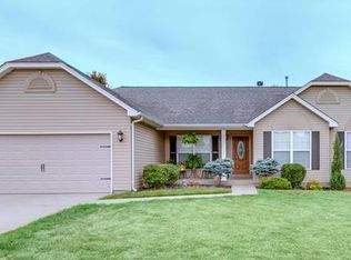 1184 Hampton Meadows Dr, Dardenne Prairie, MO