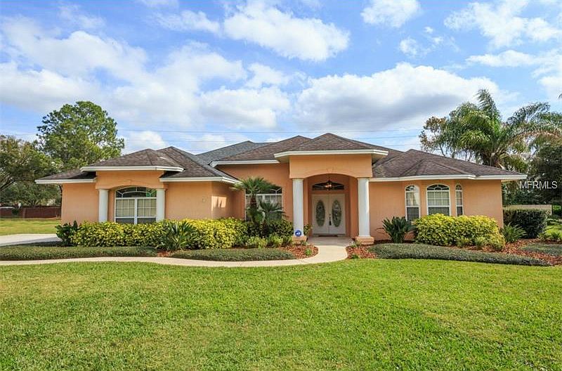 1st image of 2404 Berkshire Ln