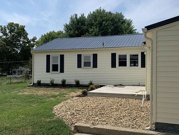 3rd image of 102 Pelican Ln