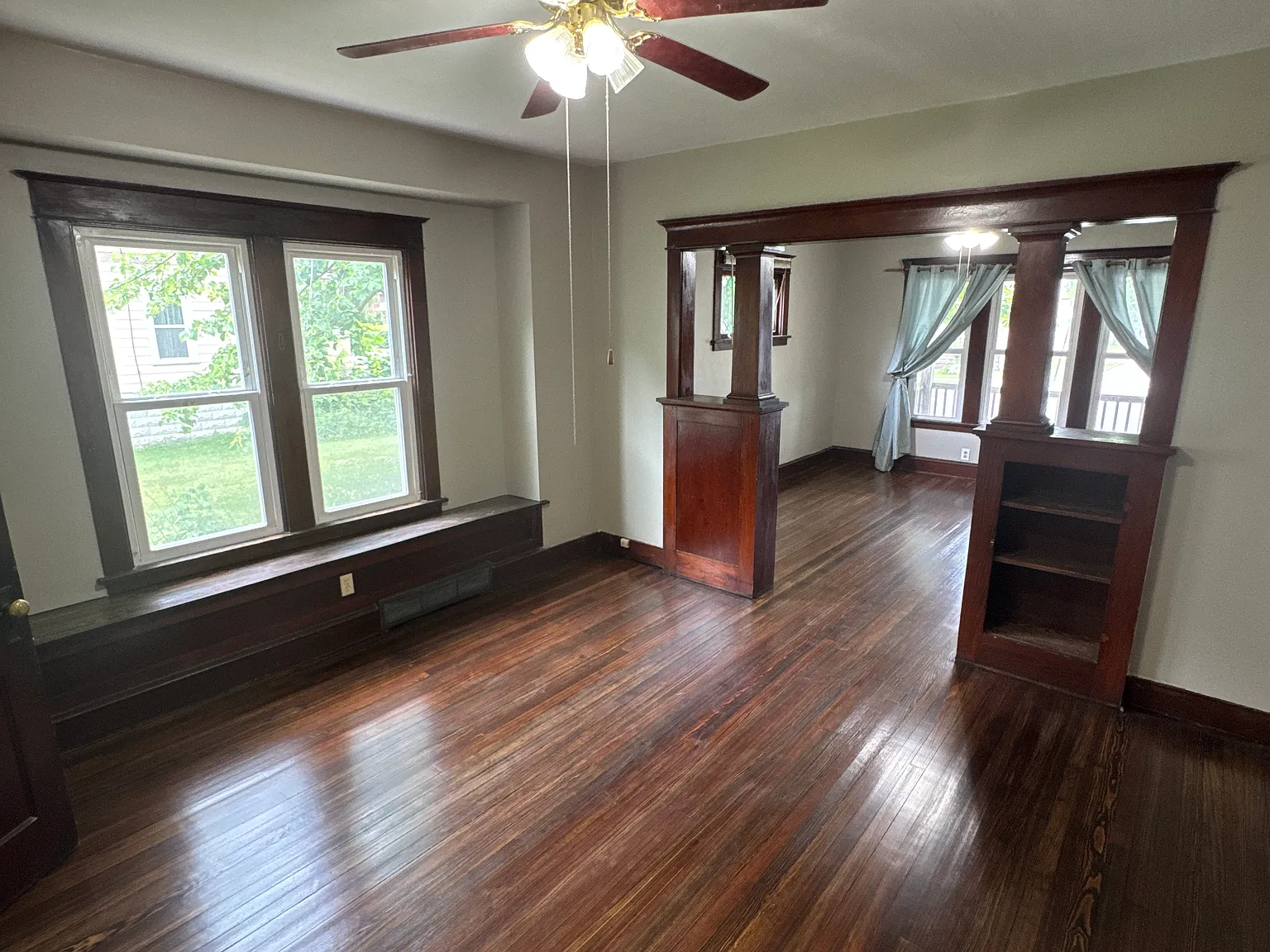 3 bed, 1100 sqft, $1,500 — Photo 2