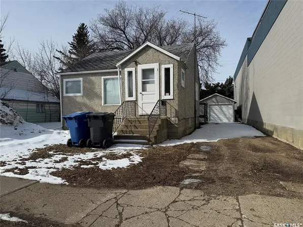 1341 103rd STREET, North Battleford, SK S9A 1K9