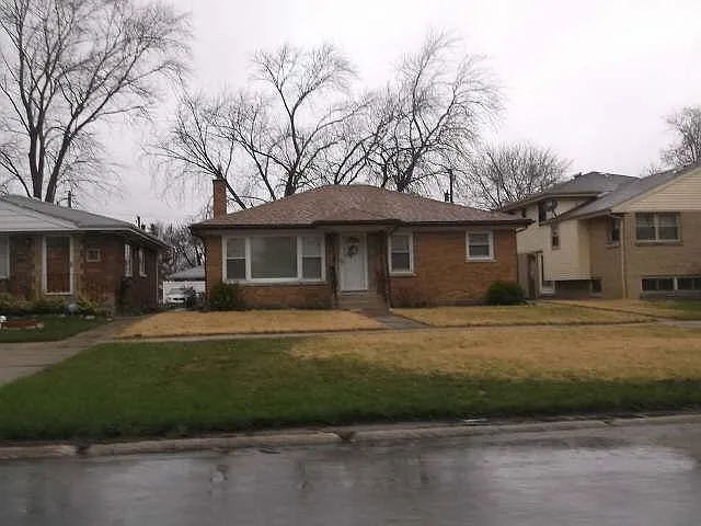 3518 178th St photo 1