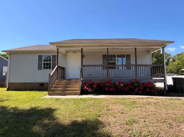 2020 Ball Park Rd, Thomasville, NC 27360