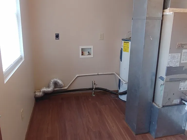 207 N Elm St #207 — Photo 14