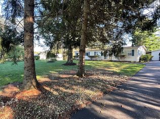 304 Leslie Rd, Valencia, PA 16059