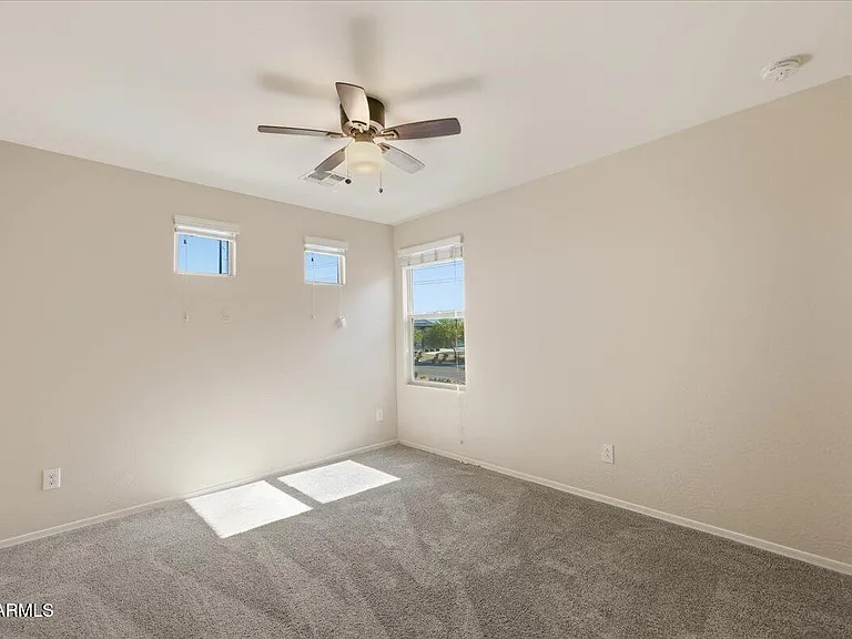 7119 W Golden Ln — Photo 36
