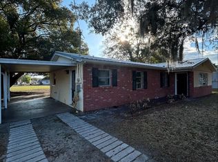 5932 15th St, Zephyrhills, FL 33542