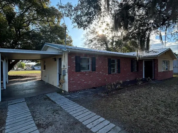 5932 15th St, Zephyrhills, FL 33542