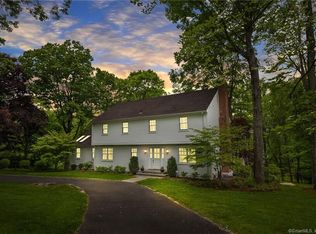 22 Pequot Trl, Westport, CT 06880