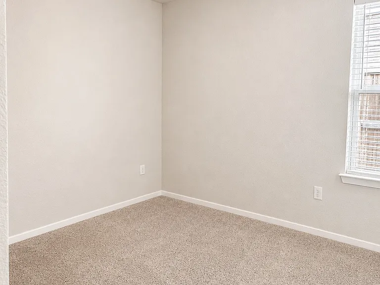 1221 S Ivory Bill Ln — Photo 11