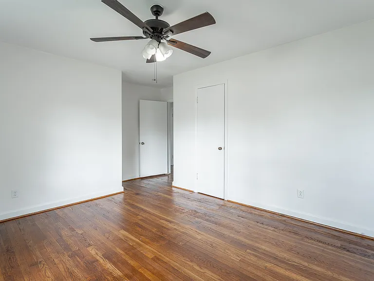 732 Munro Rd — Photo 19