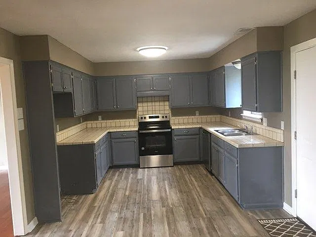 2 bed, 1400 sqft, $1,175 — Photo 3