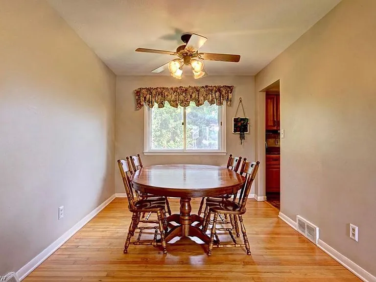 27012 Osborn Rd — Photo 10
