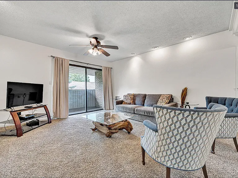 5260 Crossbow Cir #9 — Photo 9