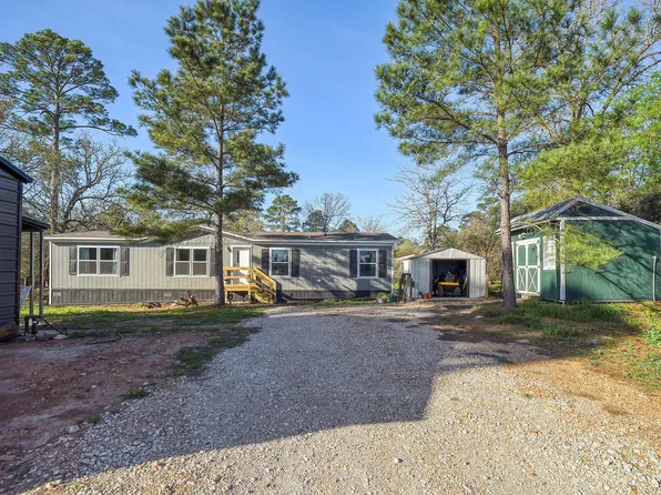 235 Pinehill Dr, Bastrop, TX 78602
