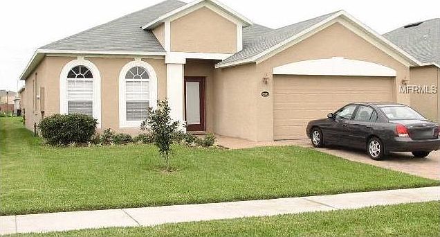 1st image of 620 Groves End Ln