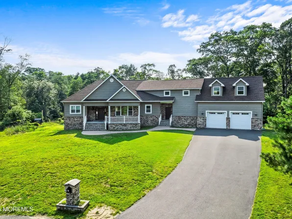 7 Rodeo Court, Howell, NJ 07731