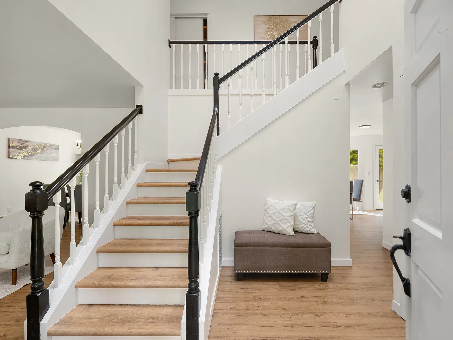 14033 279th Ln NE — Photo 2