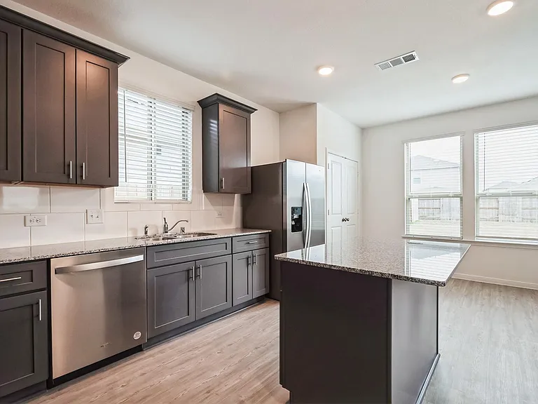 16523 Pine Arrow Dr — Photo 6