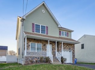 242 Lawrence St, South Bound Brook, NJ 08880