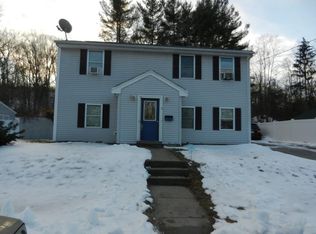 14 Oakview St, Worcester, MA 01605