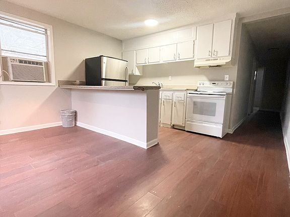 5th image of 730 29th Ave N #B